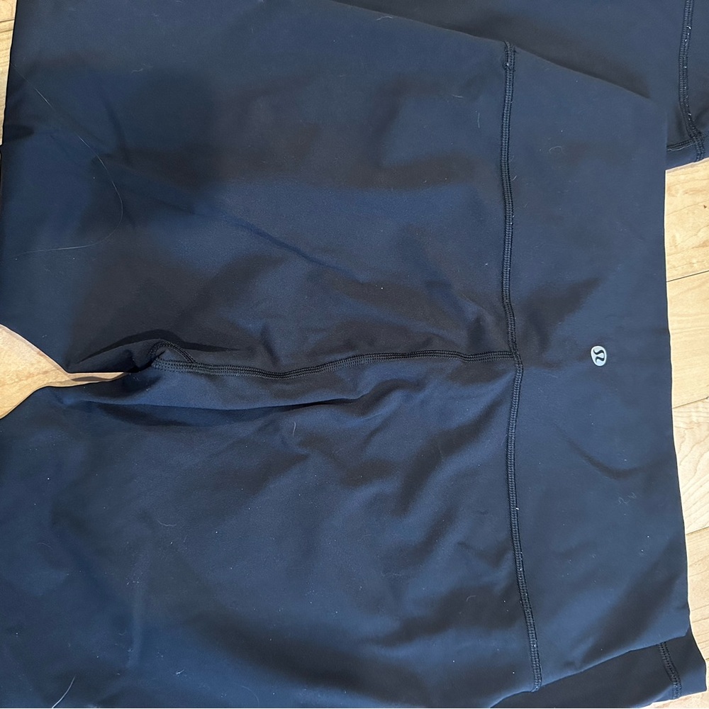 Women’s Black Lululemon WunderUnder Leggings